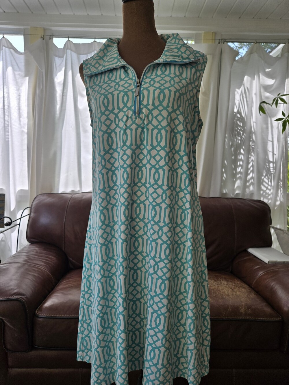 Sleeveless Aqua Geometric Zip-Front Dress And Blue And White Coral Pattern - Picture 6 of 11